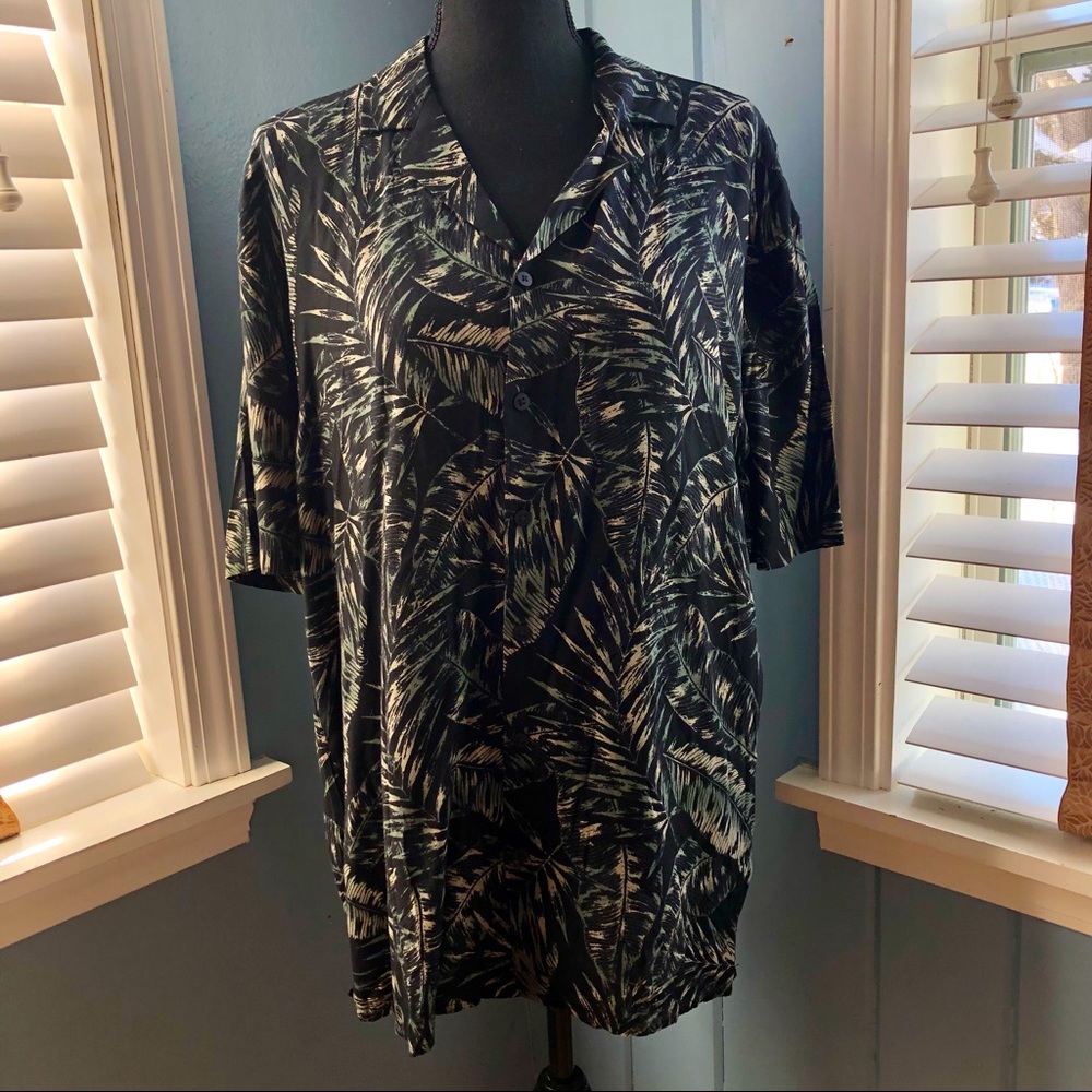 NWT H&M Tropical Button Down Shirt
